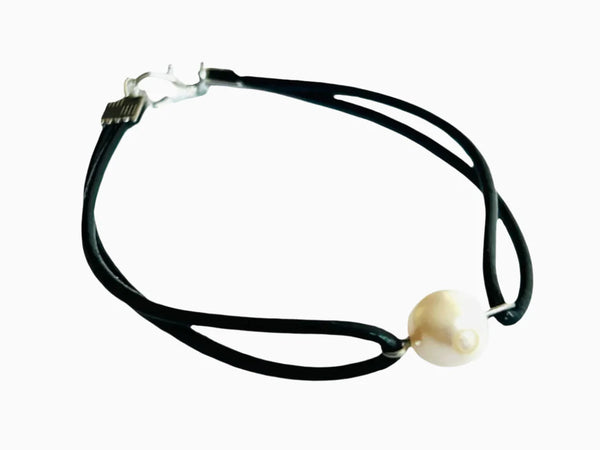 Freshwater Pearl with Leather Band Set (Black Leather)