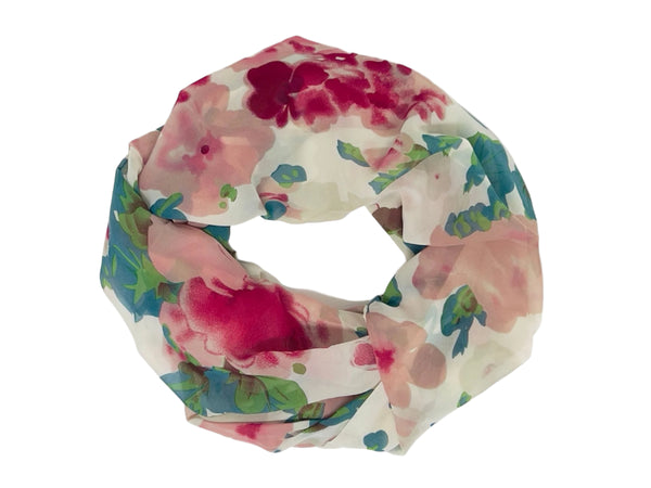 Magenta and Pink Flowers on a Soft Colored Scarf (9252)