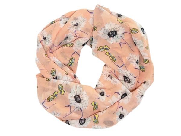 Big Flowers on a Soft Pink Colored Scarf (9195)