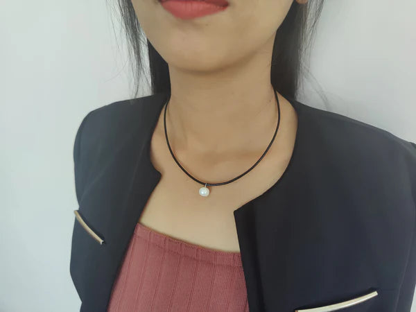 Freshwater Pearl with Leather Band Set (Black Leather)